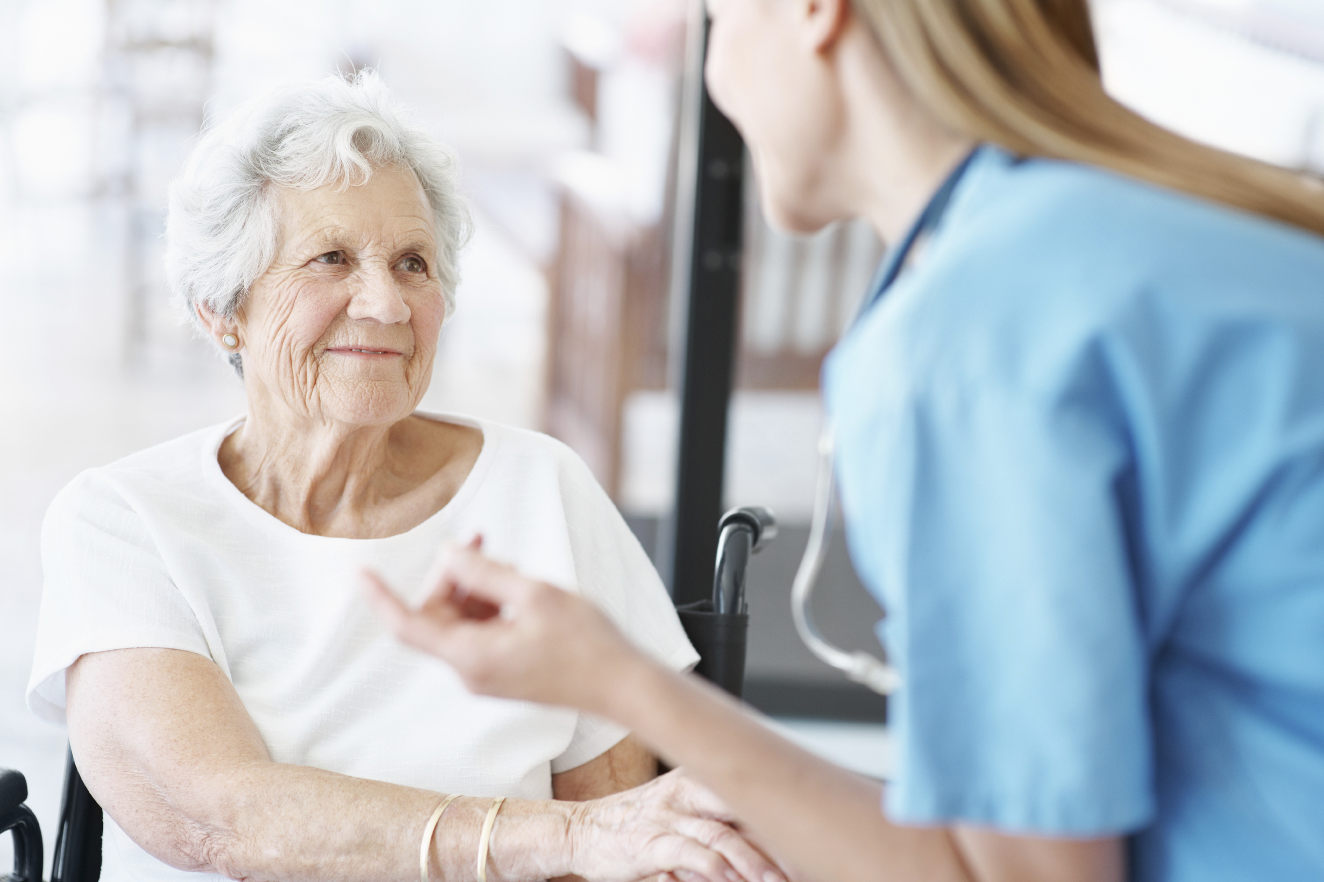 Elderly_Woman_with_Nurse